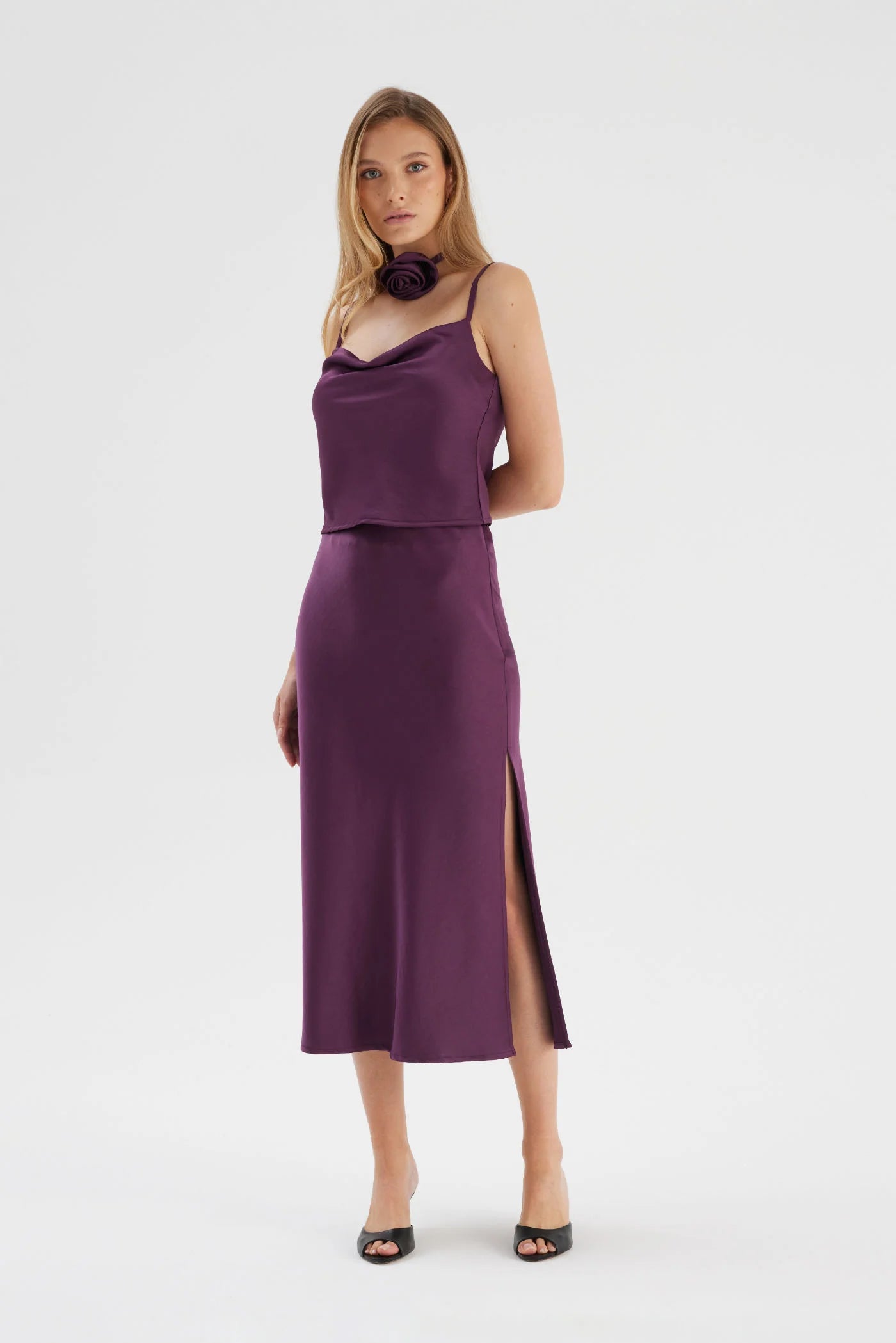 Komplet top ze spódnicą z ozdobną rożą Amelie plum