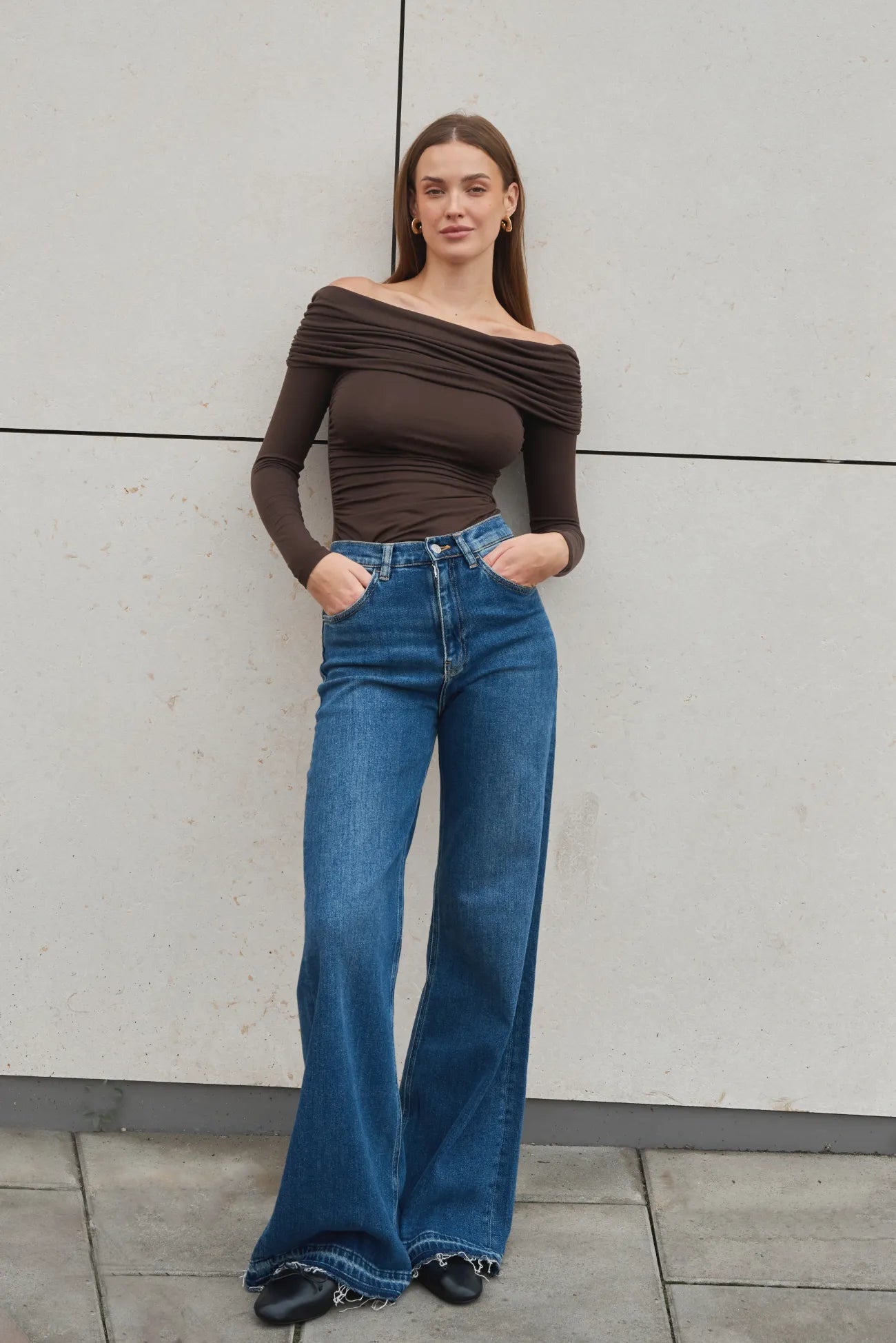 Bluzka z odkrytymi ramionami Leila