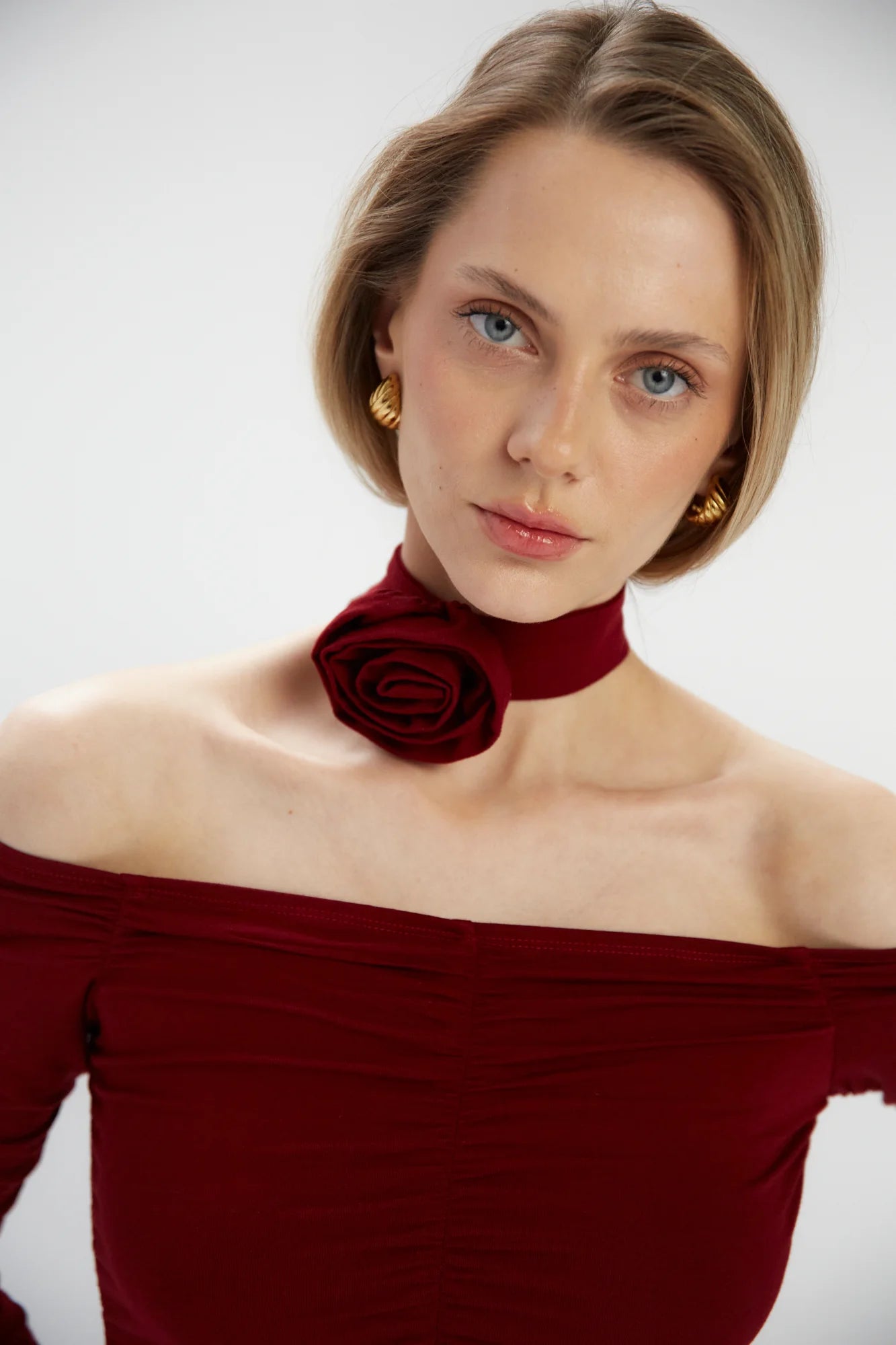 Bluzka z odkrytymi ramionami Lexi dark red