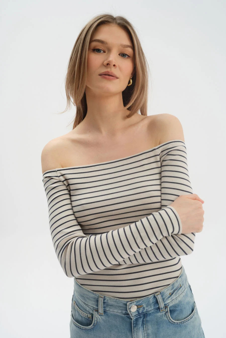 Bluzka z ozdobną różą Leonore