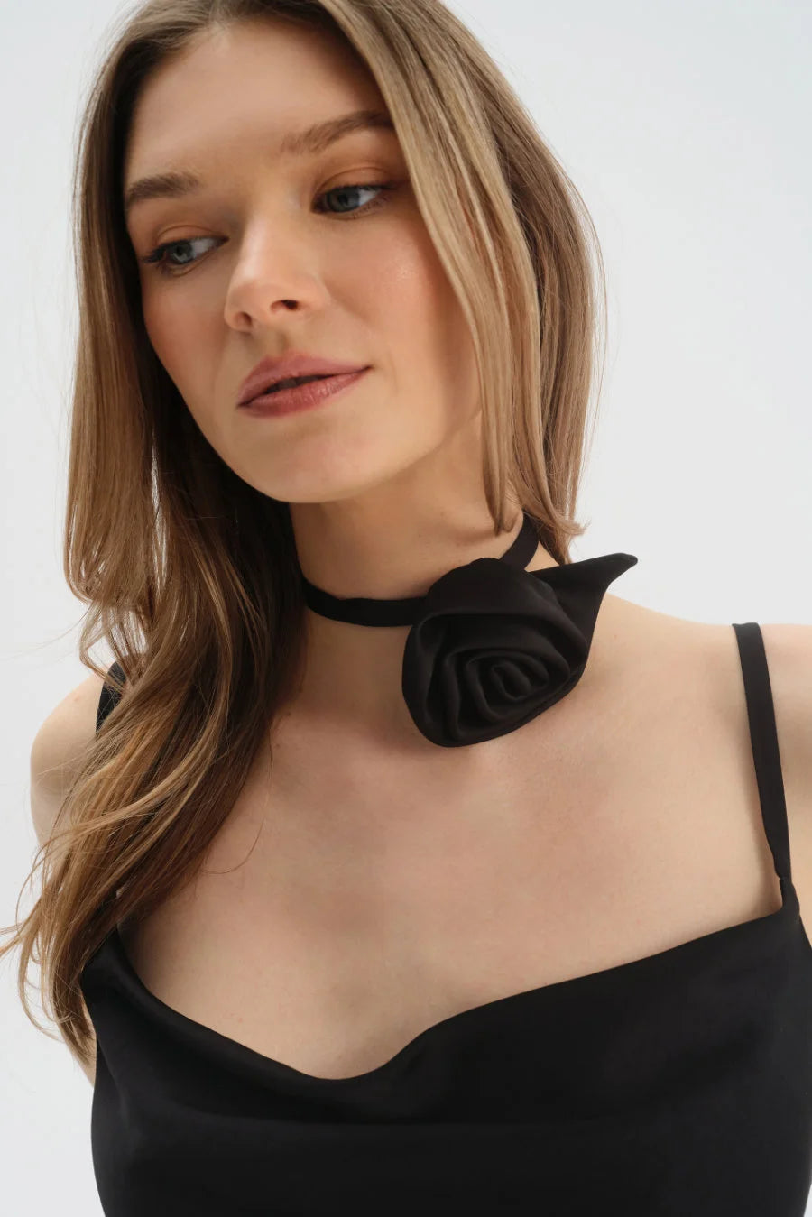 Komplet top ze spódnicą z ozdobną rożą Amelie black