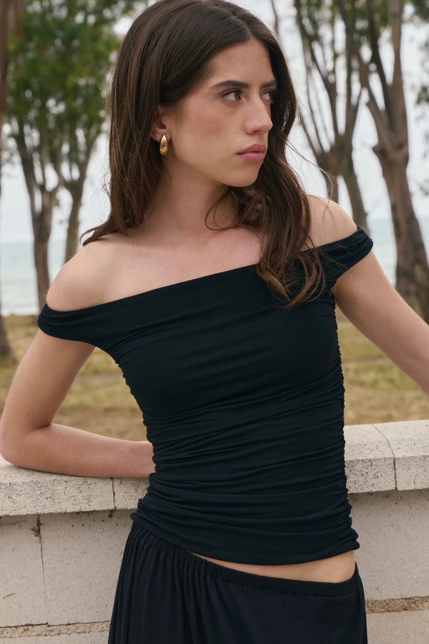 Bluzka z odkrytymi ramionami Katia