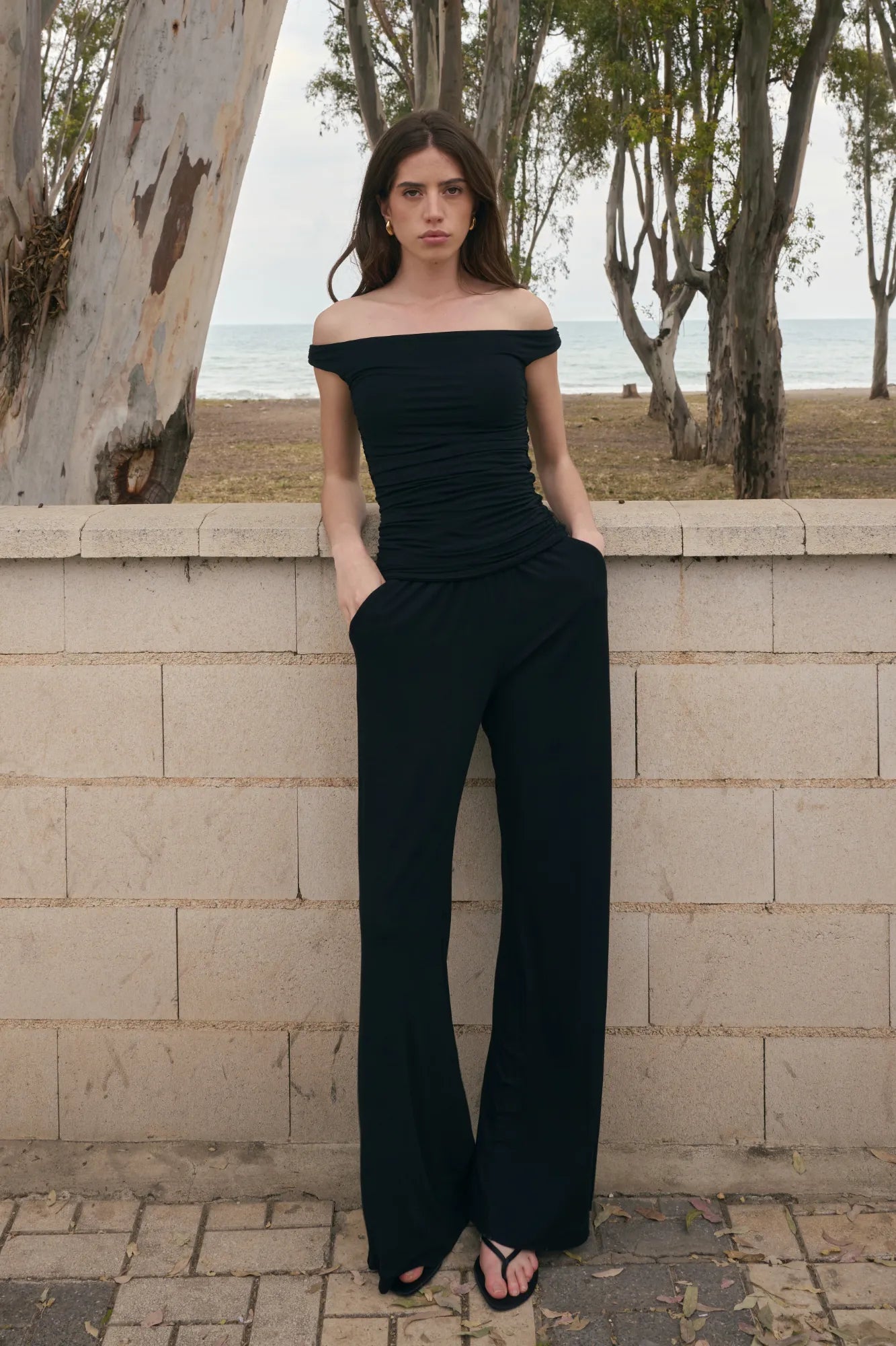 Komplet top+spodnie w kolorze czarnym Marion