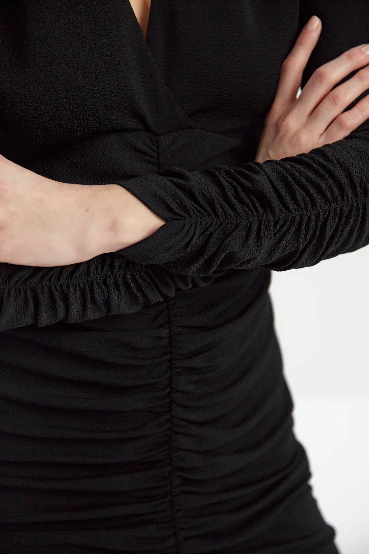 Sukienka mini w czarnym kolorze Brenda black