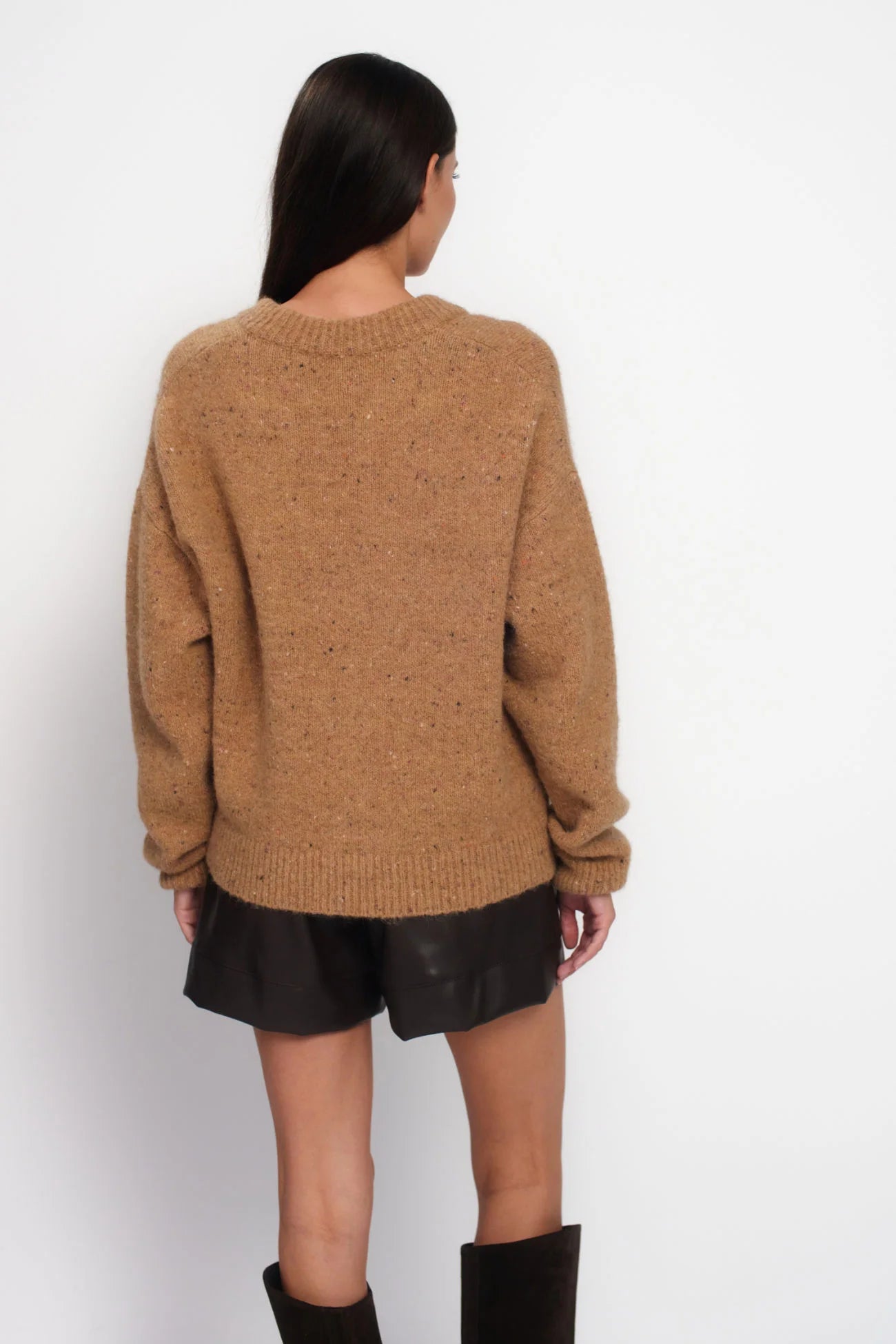 Wełniany kardigan Mateo w kolorze orzechowym